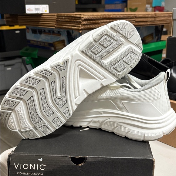 VIONIC MEN'S WALK MAX LACE UP SNEAKER - Picture 7 of 8